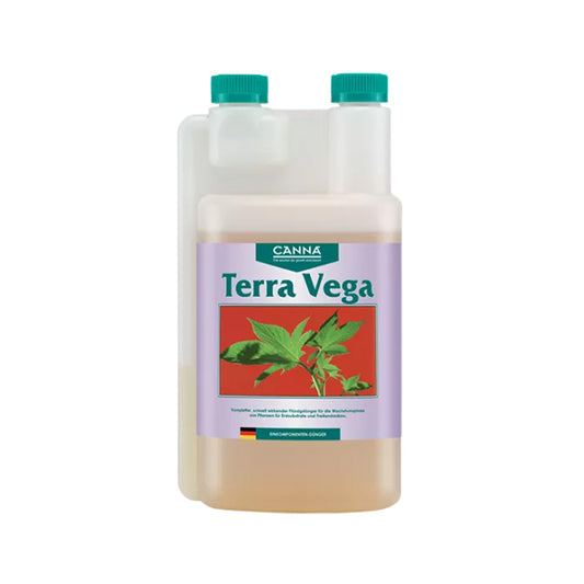 Canna Terra Vega Erde-Dünger von der Marke CANNA. Milchig-transparenter Kunststoffbehälter mit grünem Deckel vor einem weißen Hintergrund. 