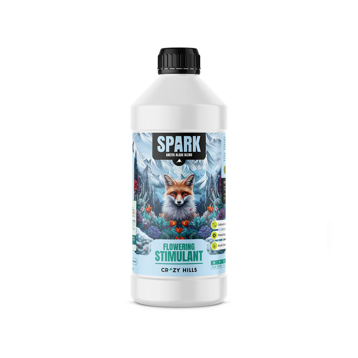 Pflanzenhilfsmittel „Spark“ von der Marke Crazy Hills. Weiße Kunststoffflasche mit buntem Motiv von einem Fuchs in einer Landschaft mit Bergen, schwarzer Deckel, vor einem weißen Hintergrund.