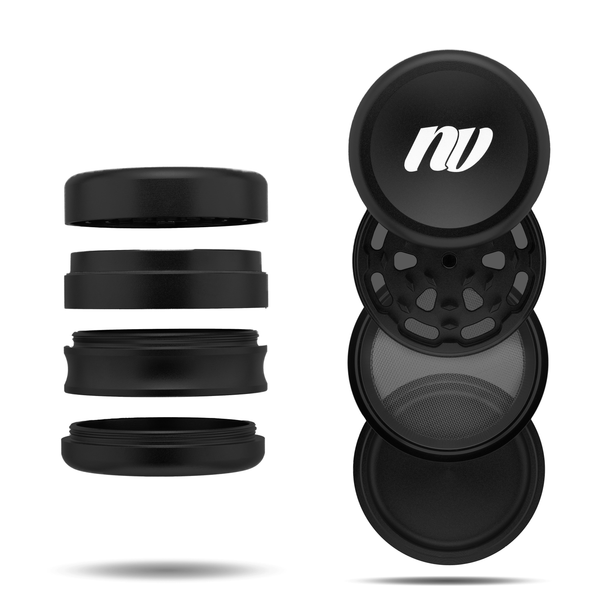 Grinder von der Marke NV, Modell Diamond, vierteilig und 40 Millimeter Durchmesser. In der Farbe schwarz.