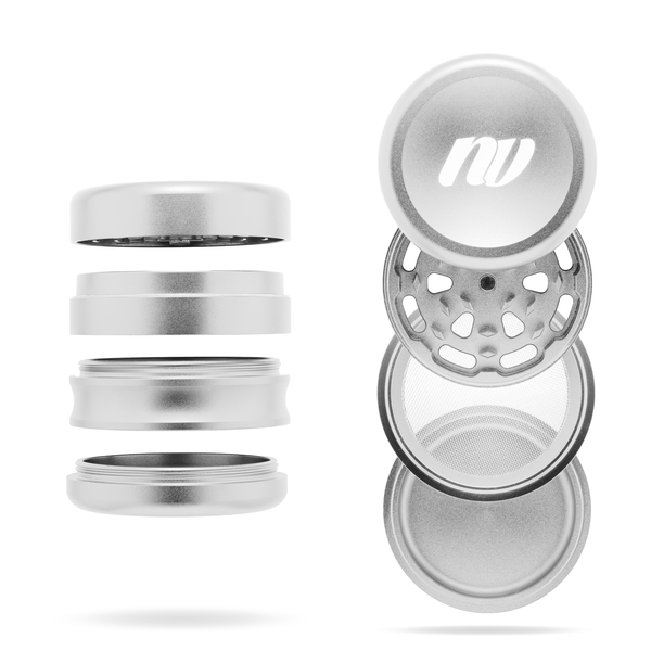 Grinder von der Marke NV, Modell Diamond, vierteilig und 40 Millimeter Durchmesser. In der Farbe silber.