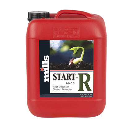 Mills Start-R Kombinationsdünger. Roter zehn Liter Kanister mit schwarzem Deckel auf einem weißen Hintergrund.