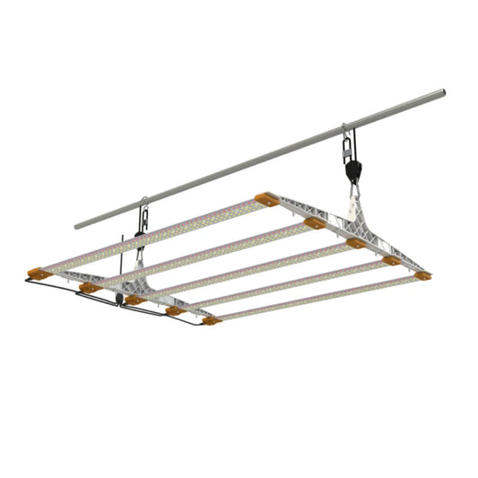 Secret Jardin Cosmorrow 200W Full Spectrum Kit für Growing. LED Lampe mit Aufhängung und fünf LED-Lichterleisten auf einem weißen Hintergrund.